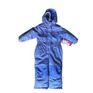 One piece kids/toddler 3T snowsuit NWT. Periwinkle blue fleece lined.